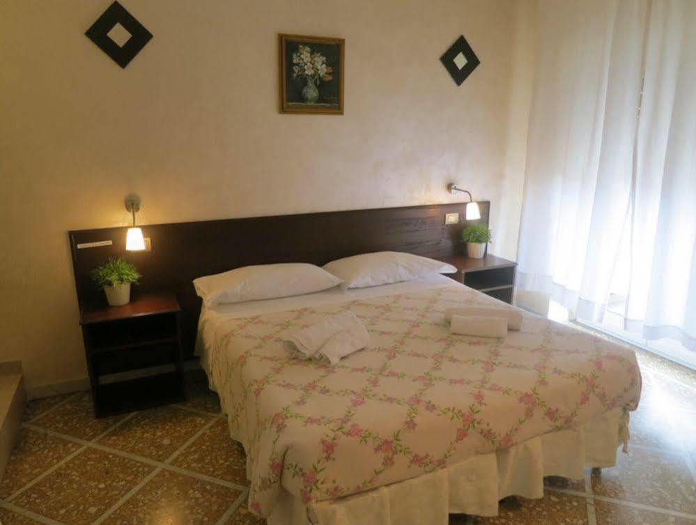 In Trastevere House ローマ エクステリア 写真