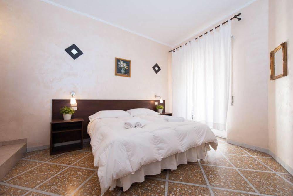 In Trastevere House ローマ エクステリア 写真